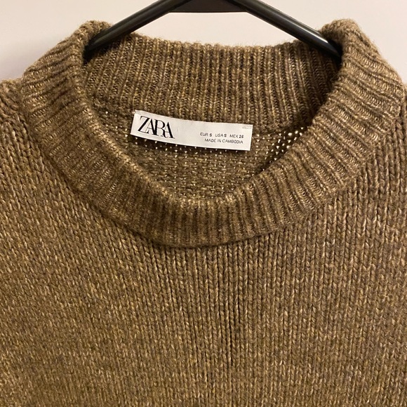 Super Soft Knit Sweater 🤎 - Picture 4 of 6